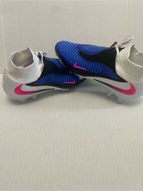 pro level Nike Soccer Boots sz 6.5 made in Italy